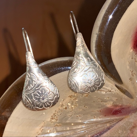 Jewelry - Sterling silver teardrop earrings
